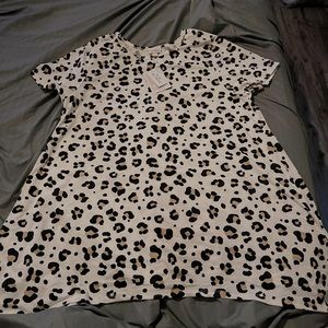Lularoe leopard print Melissa top